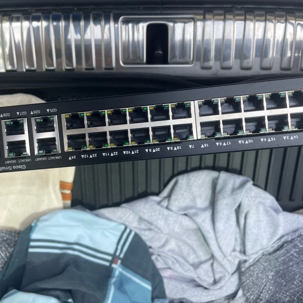 Cisco Small Business SG300-52 52-Port Gigabit Managed Switch
